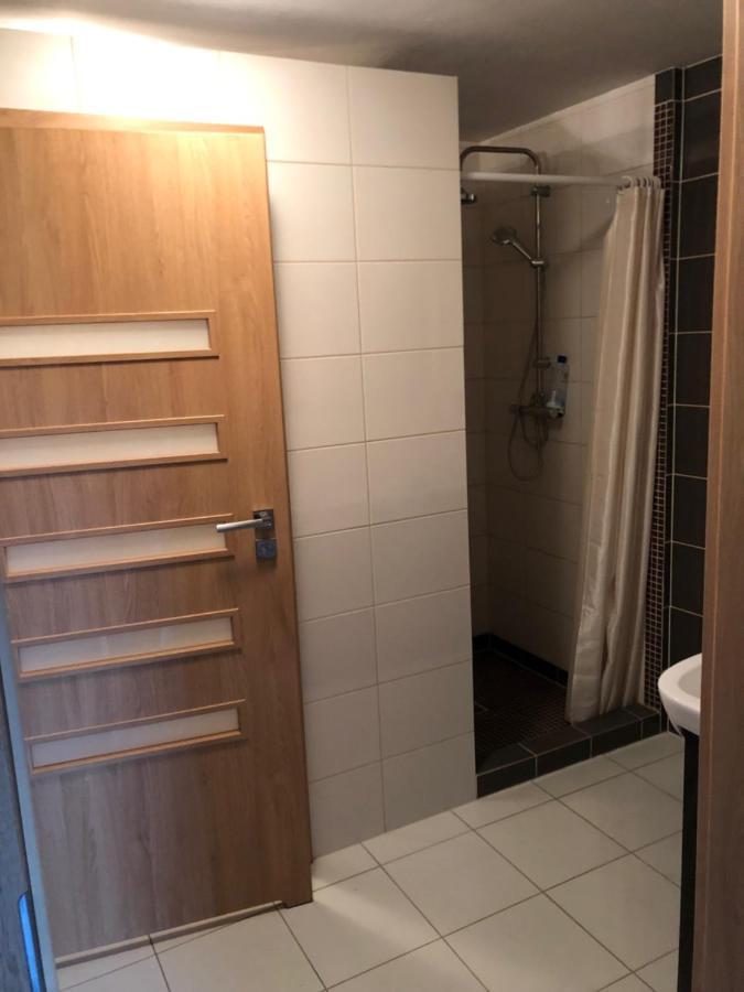 Hgs Home Noclegi Pracownicze Parking , Lazienki Gorzow Wielkopolski Ngoại thất bức ảnh