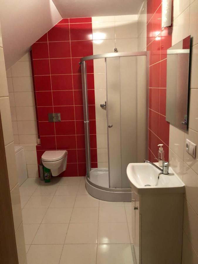 Hgs Home Noclegi Pracownicze Parking , Lazienki Gorzow Wielkopolski Ngoại thất bức ảnh