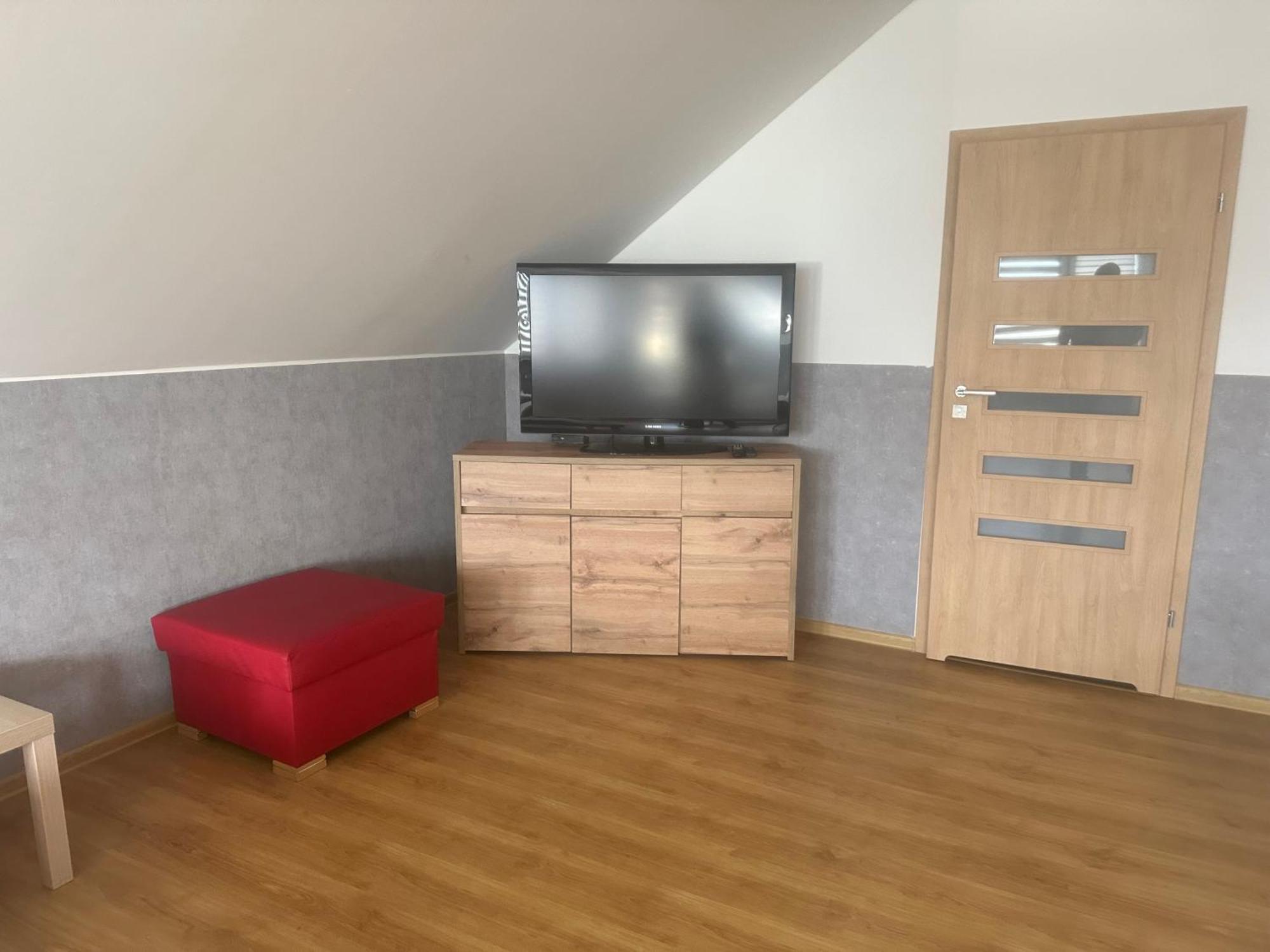 Hgs Home Noclegi Pracownicze Parking , Lazienki Gorzow Wielkopolski Ngoại thất bức ảnh