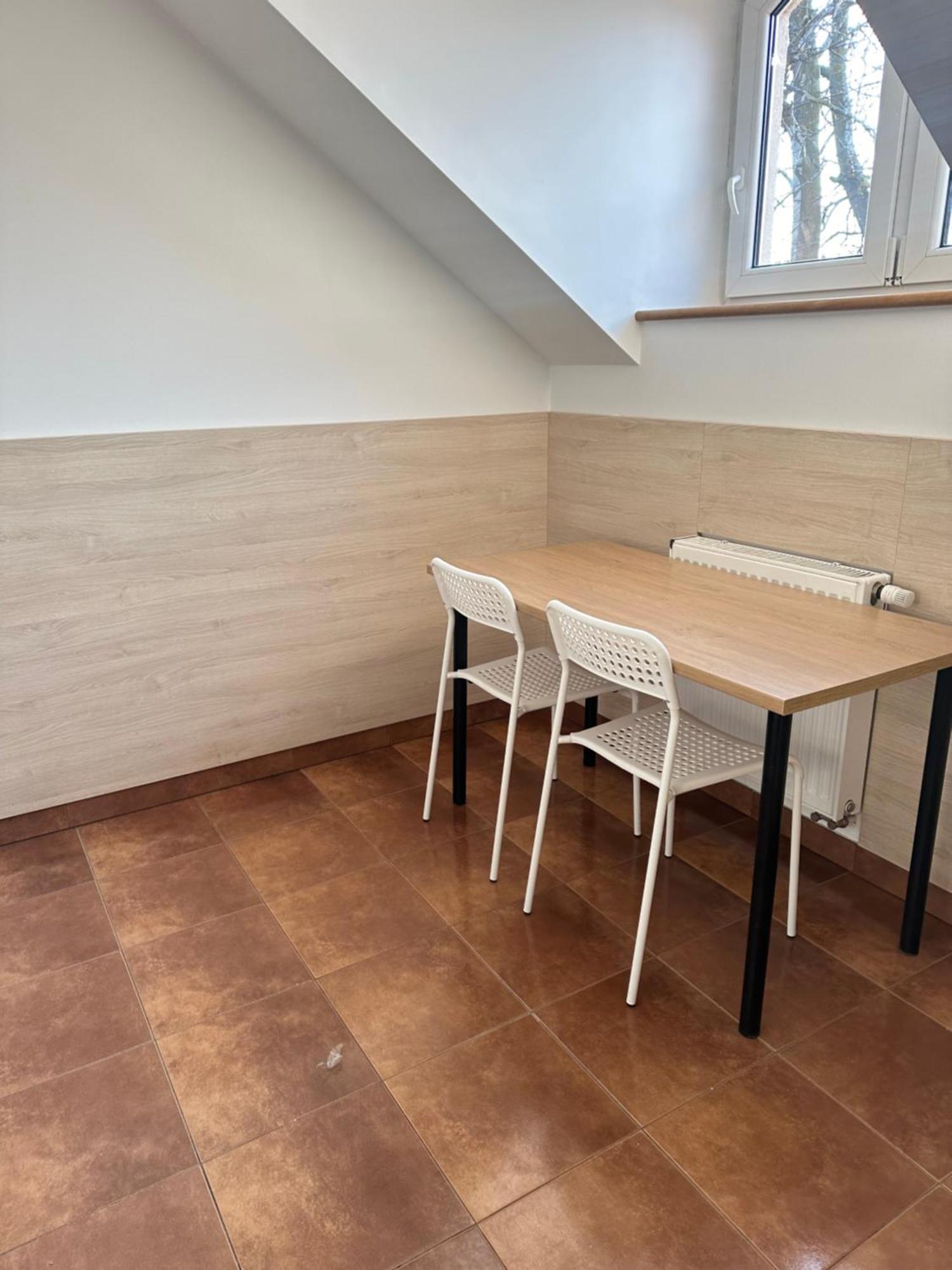 Hgs Home Noclegi Pracownicze Parking , Lazienki Gorzow Wielkopolski Ngoại thất bức ảnh